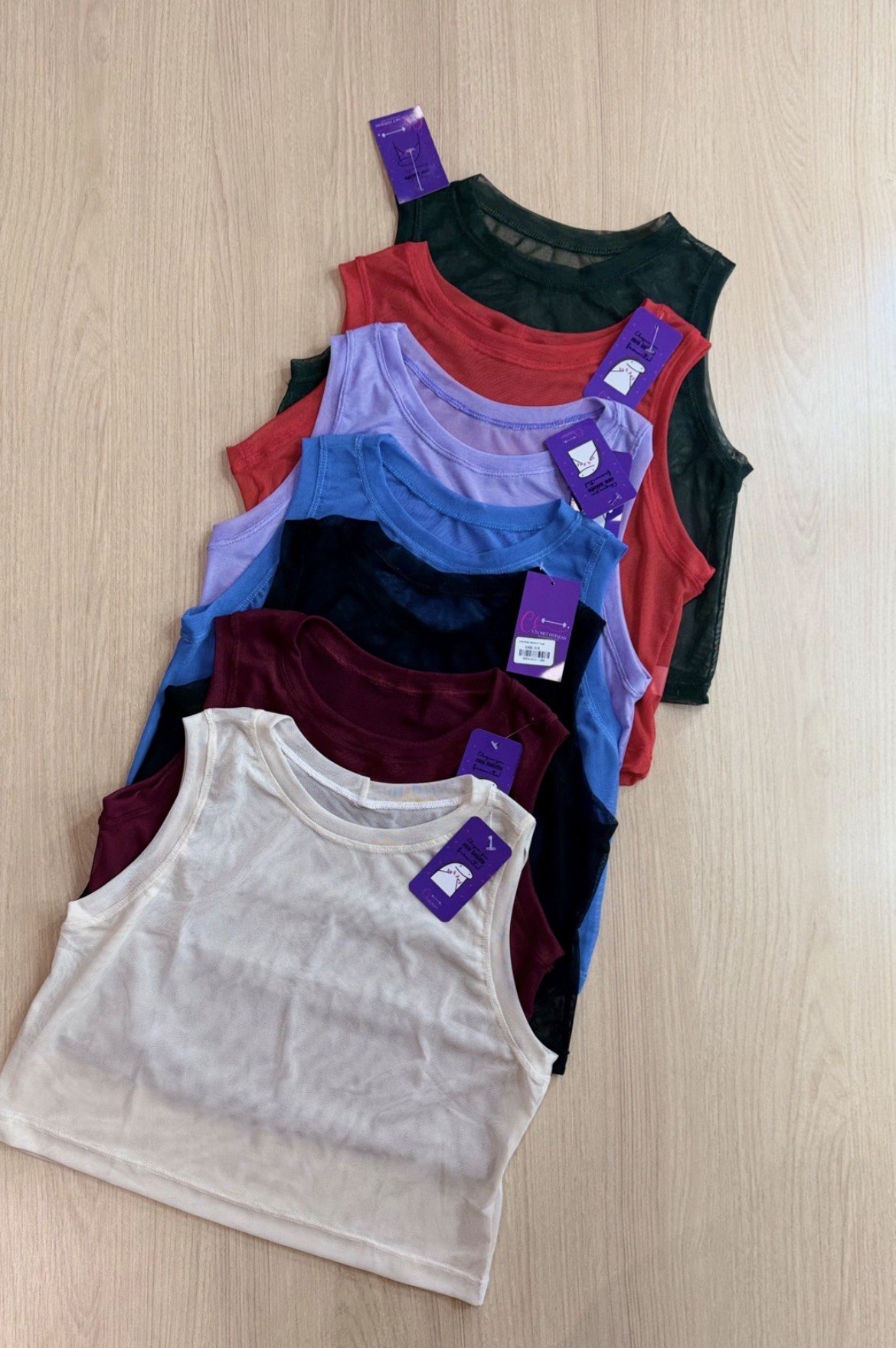 Cropped tule regata 